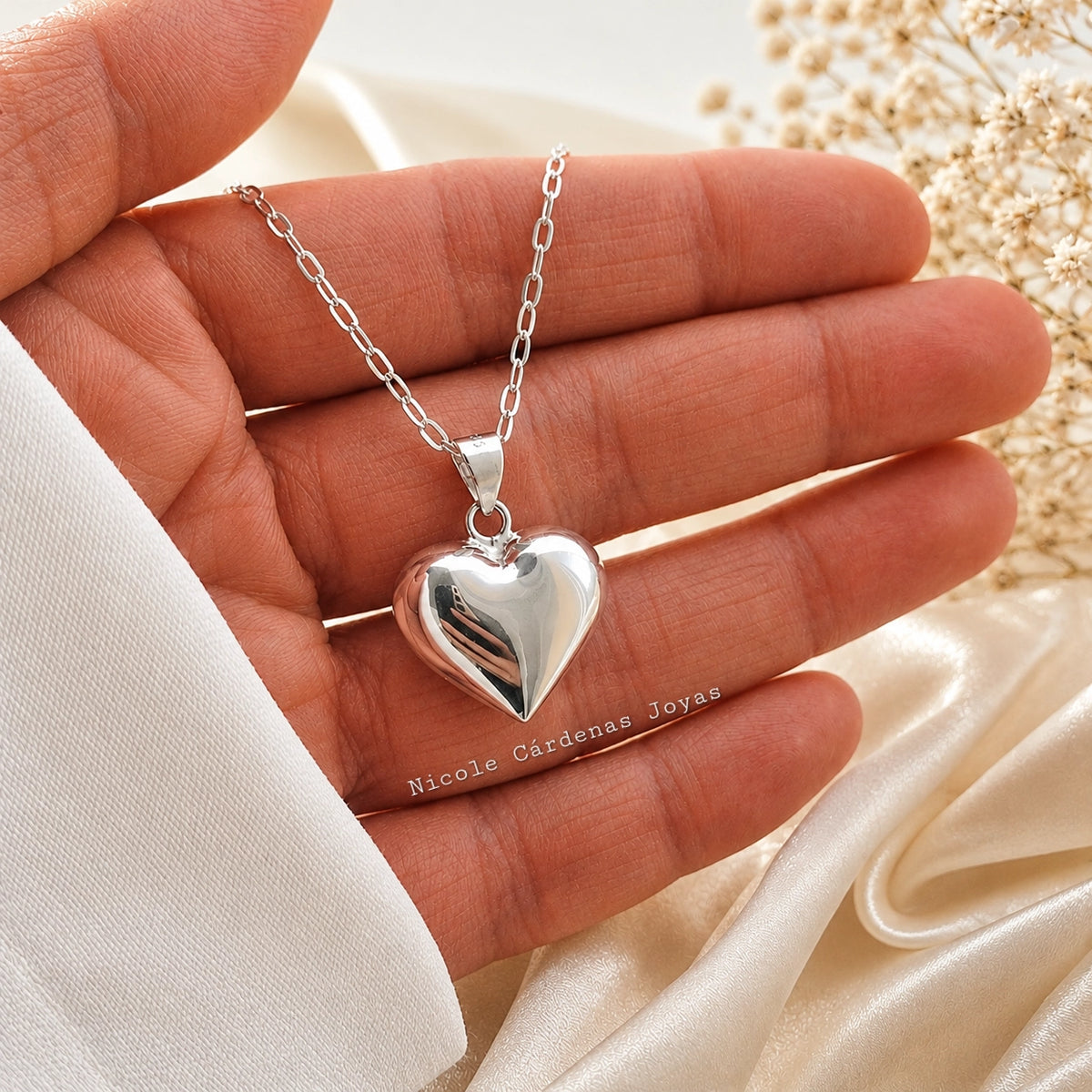 COLLAR CORAZON MACIZO 1,6 cm DIÁMETRO