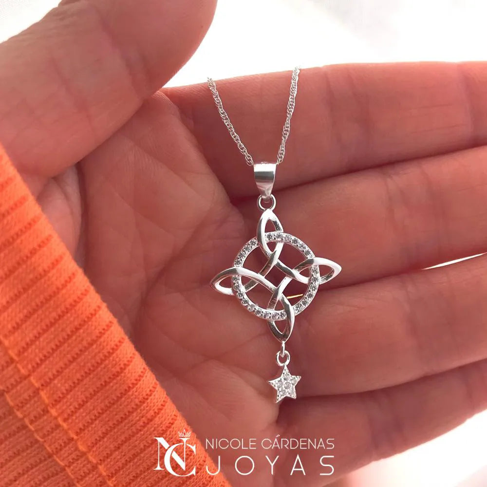 COLLAR NUDO DE BRUJAS CON ESTRELLA