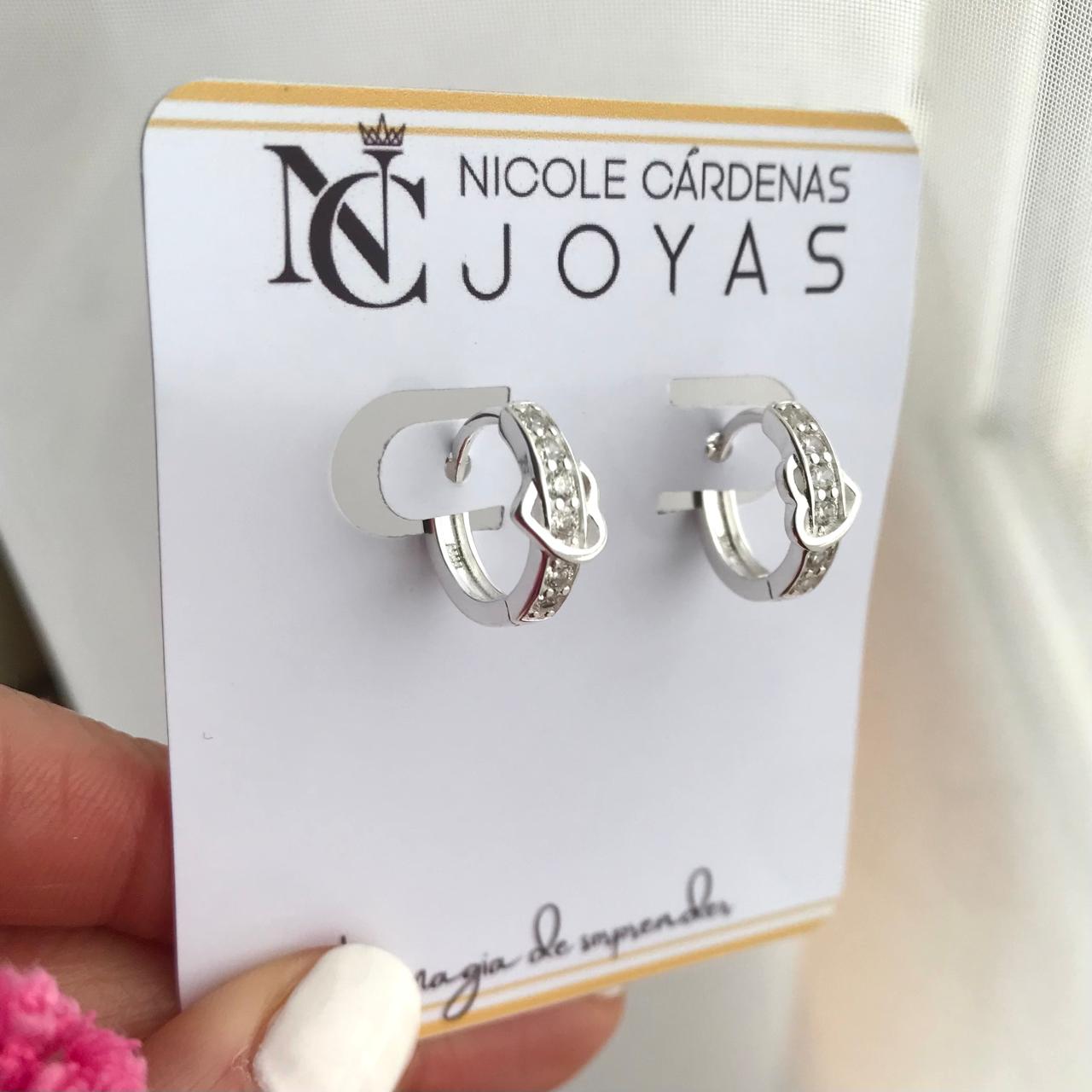 ARGOLLAS HUGGIES CORAZÓN CON CIRCONES 12 mm