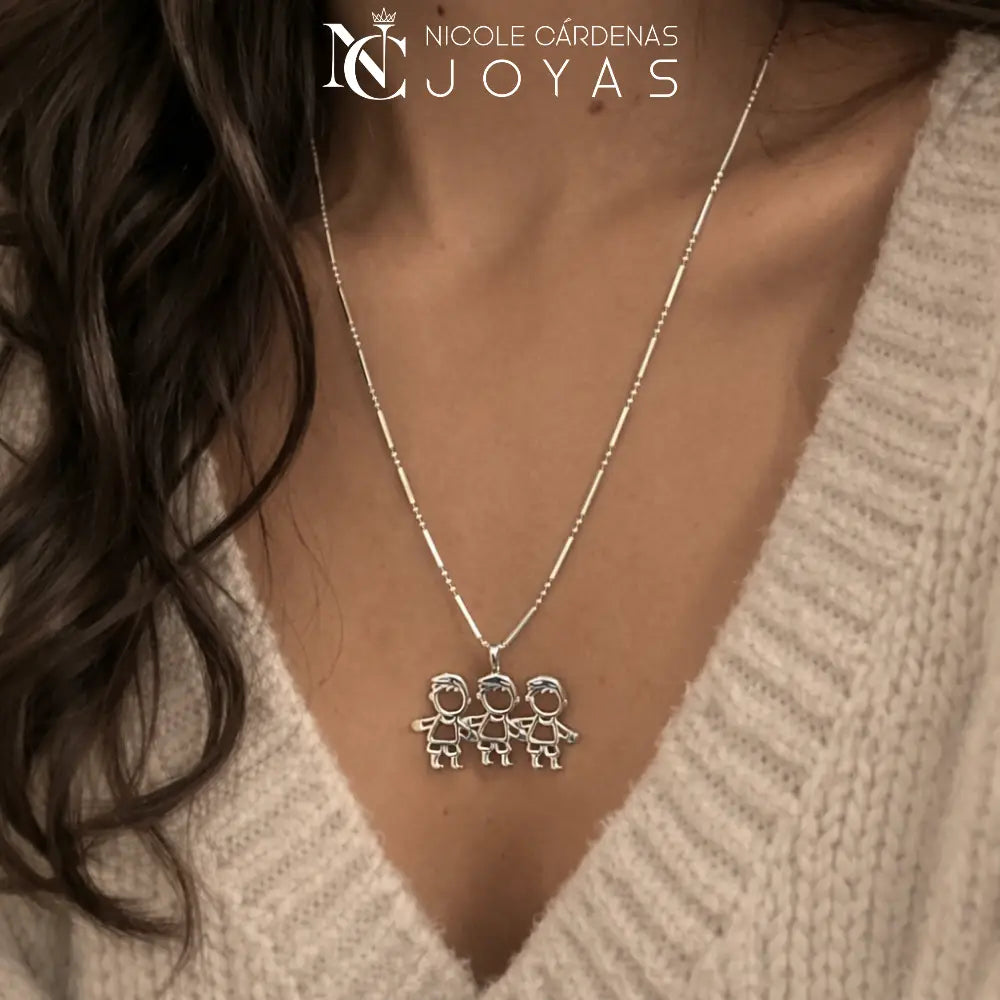 COLLAR TRES NIÑOS