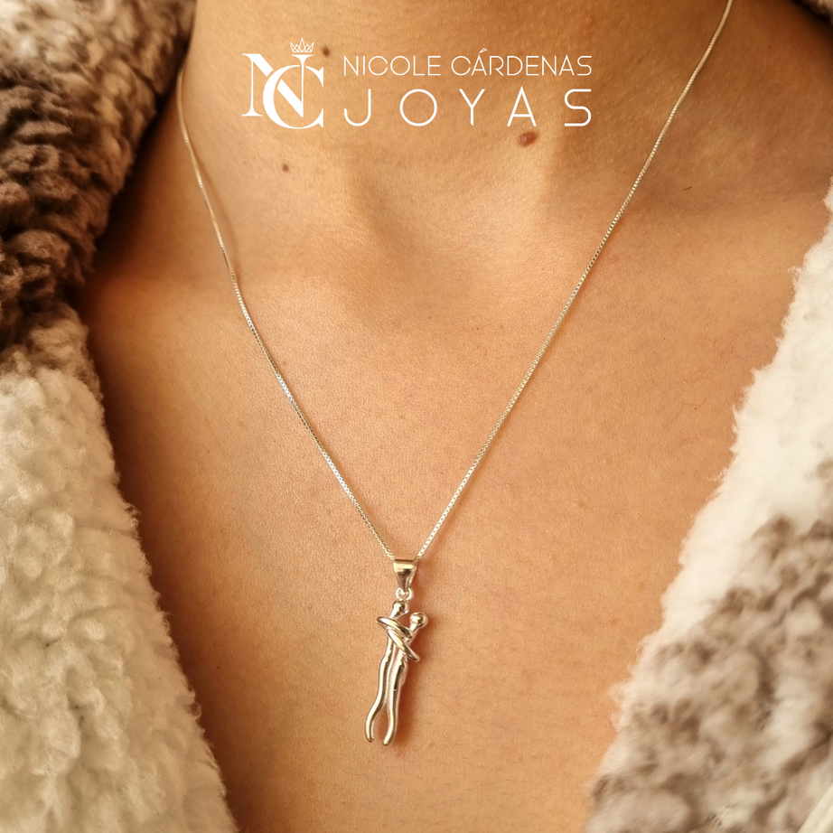 COLLAR ABRAZO INFINITO