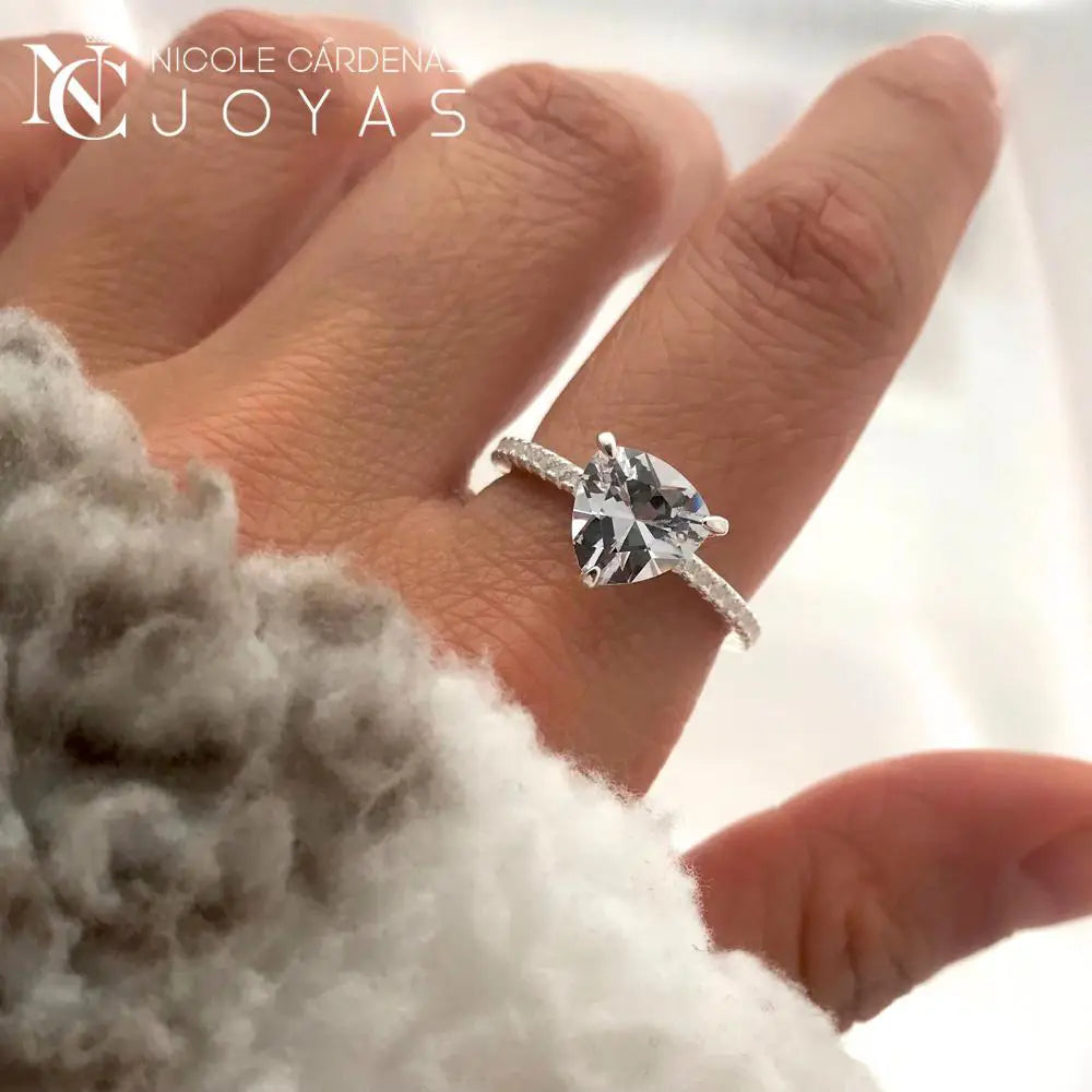 ANILLO CORTE DIAMANTE CIRCÓN SOLITARIO