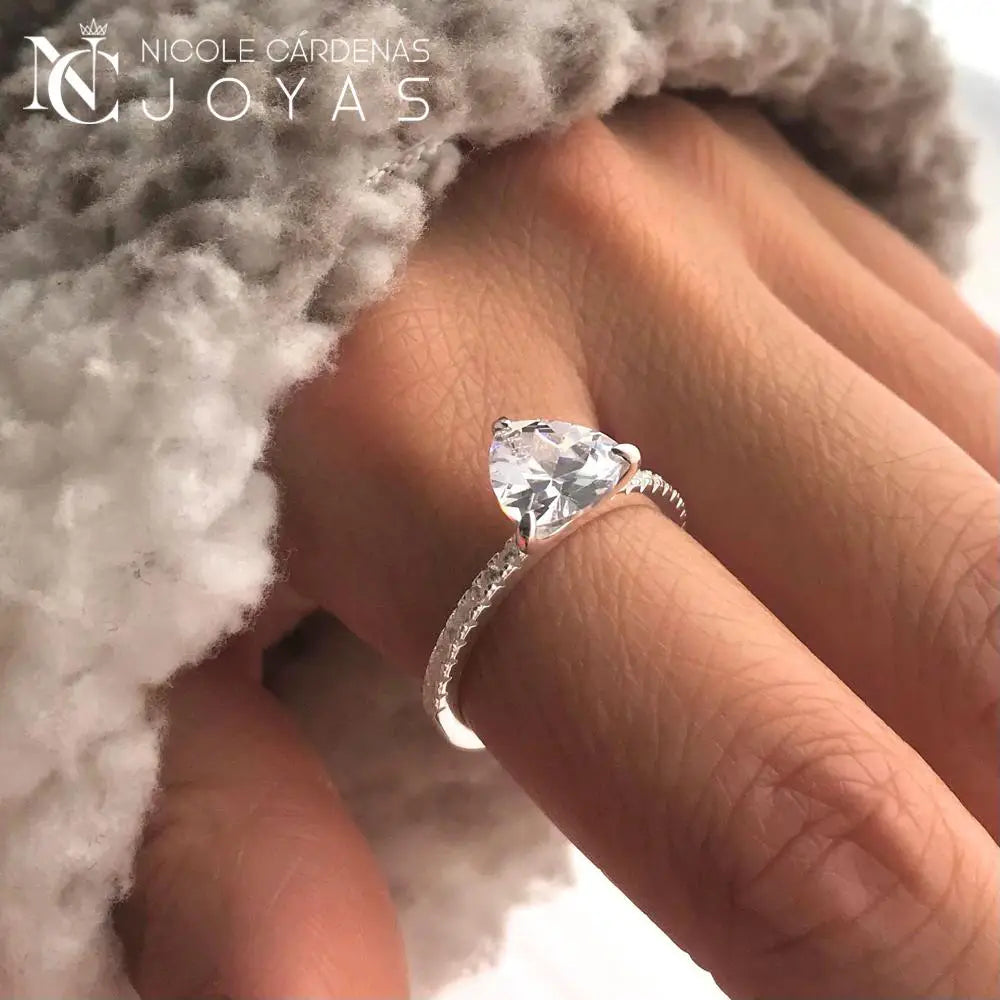 ANILLO CORTE DIAMANTE CIRCÓN SOLITARIO