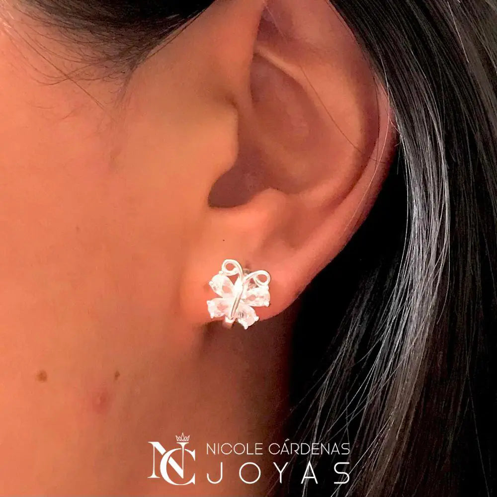 ARGOLLAS HUGGIES MARIPOSAS CON CIRCONES 11 mm