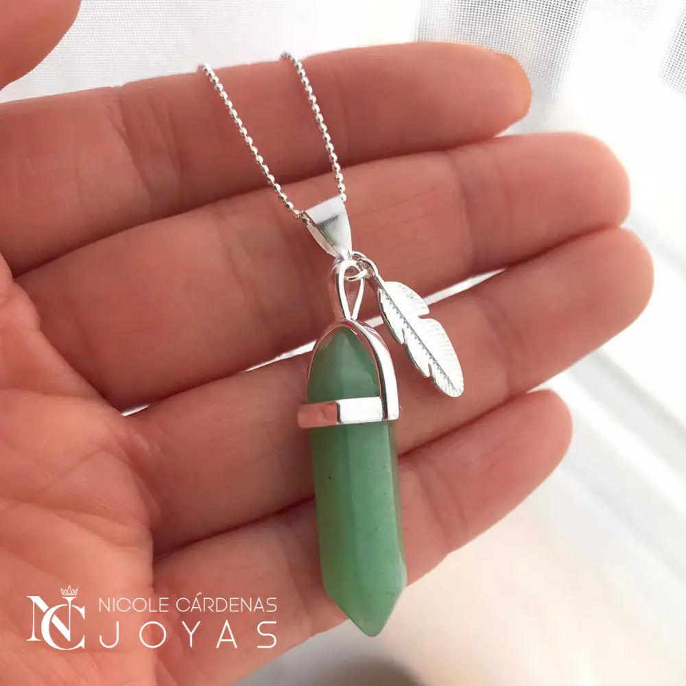COLLAR CUARZO JADE PLUMA