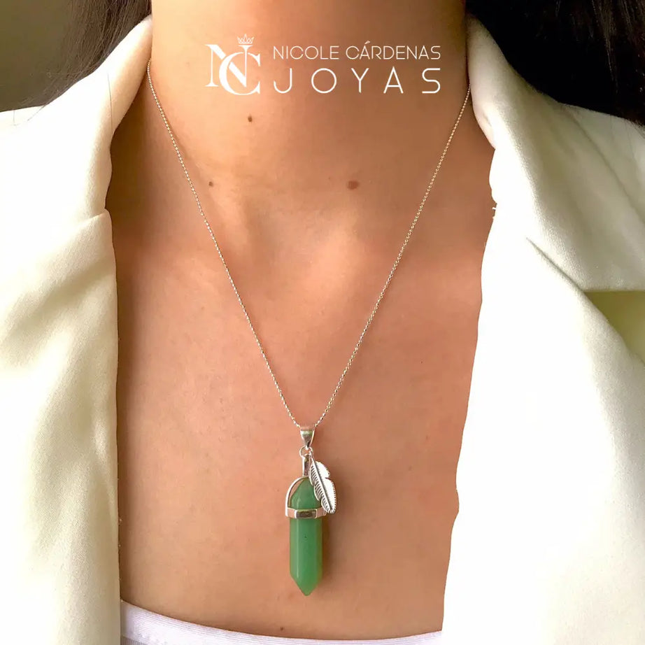 COLLAR CUARZO JADE PLUMA