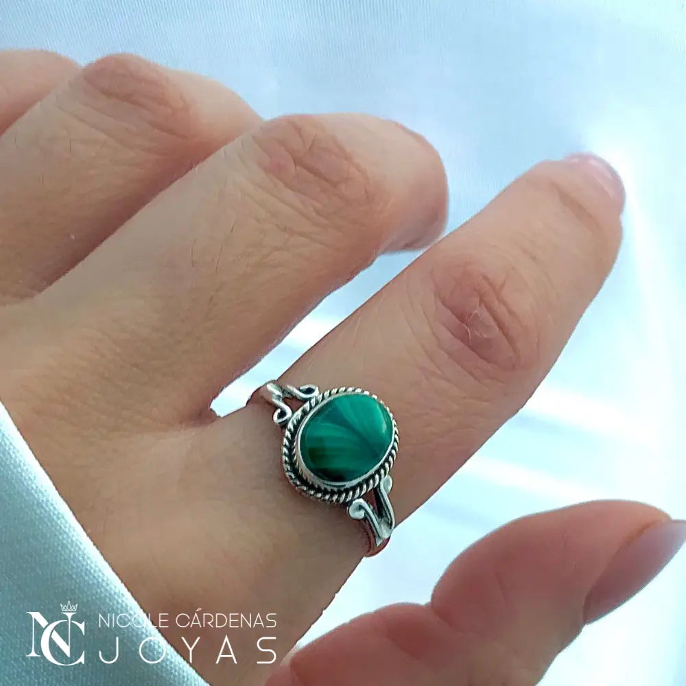 ANILLO OVALADO MALAQUITA