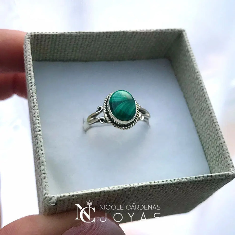 ANILLO OVALADO MALAQUITA