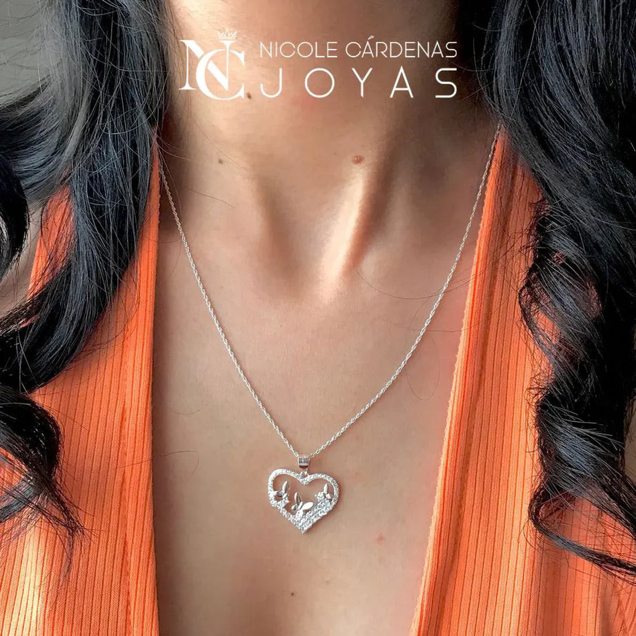 COLLAR CORAZÓN Y  MARIPOSAS CON MICROCIRCONES 🦋