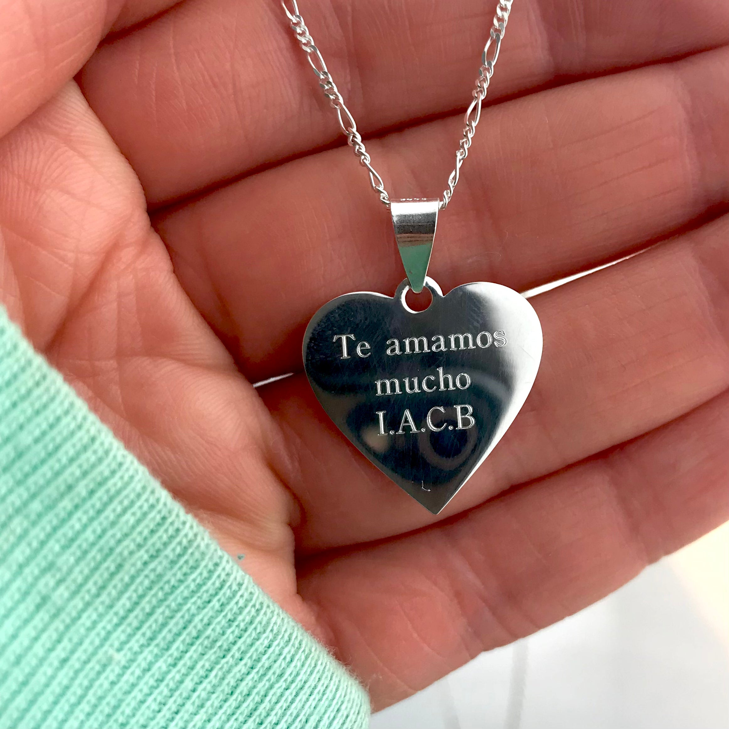 Grabado placa corazón pequeña