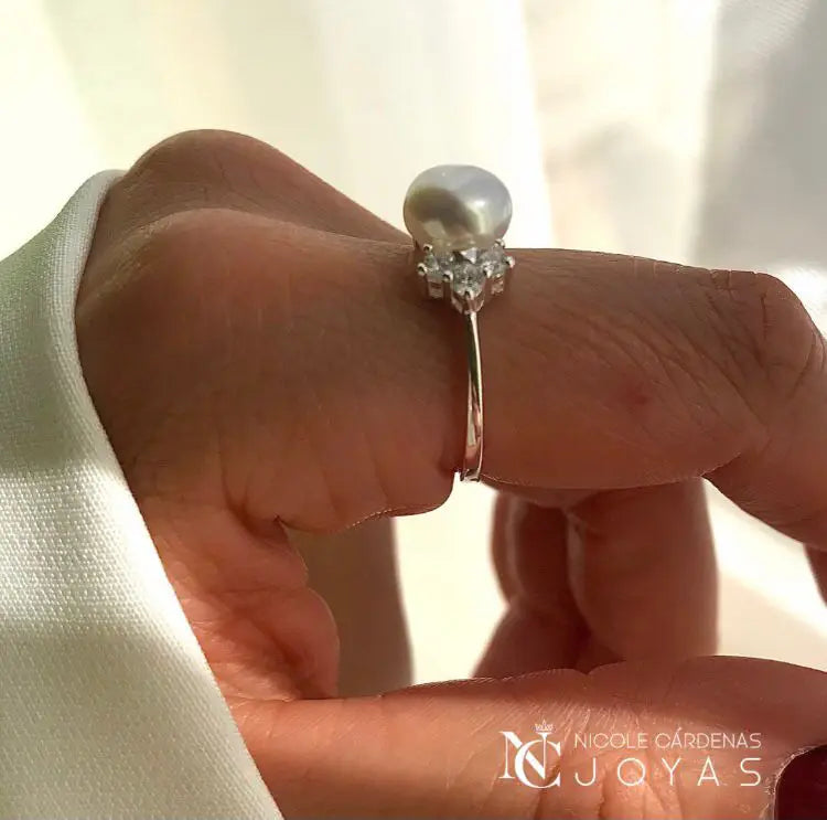 ANILLO PERLA Y CIRCONES