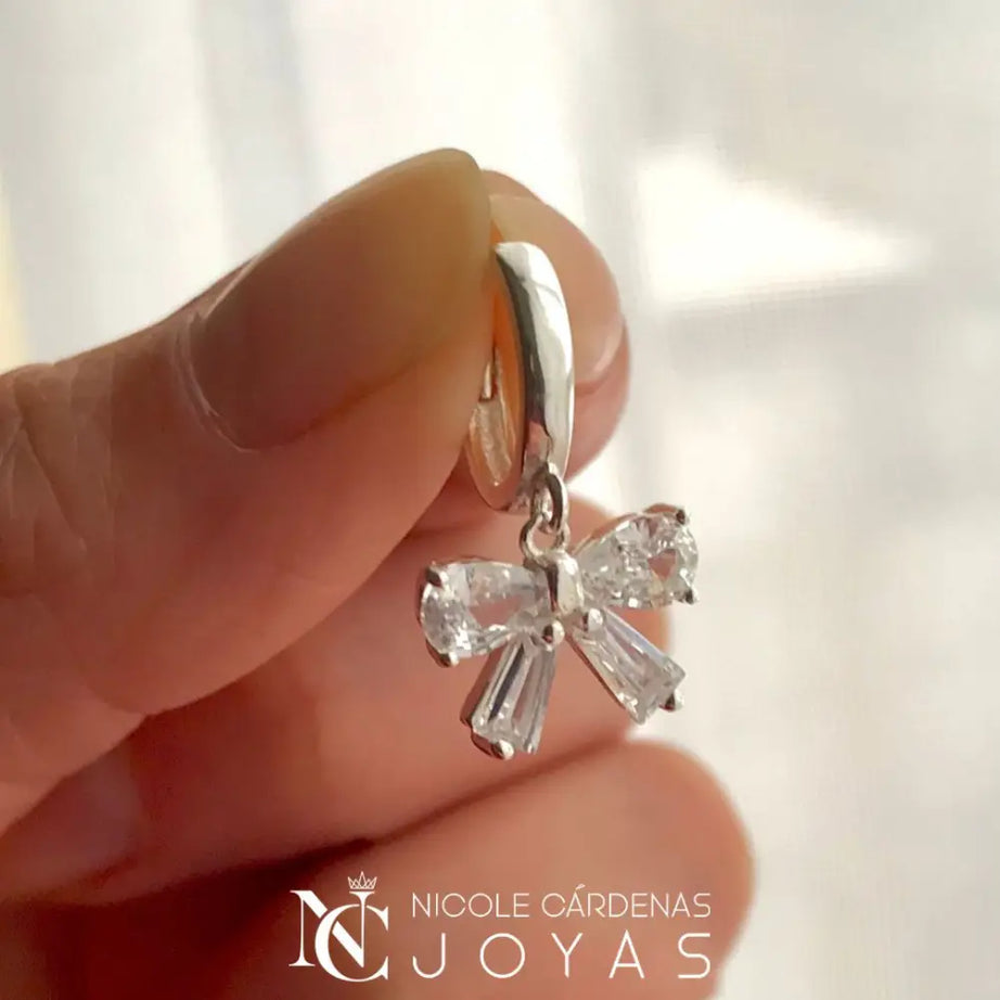 ARGOLLAS HUGGIES LAZO COQUETTE CON CIRCÓN