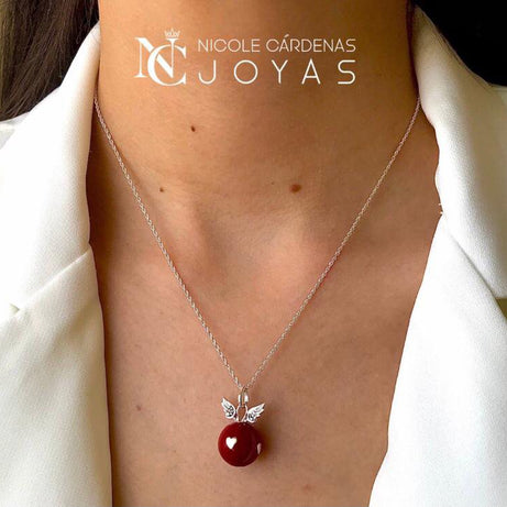 COLLAR LLAMADOR DE ÁNGELES CON ALAS ESMALTADO