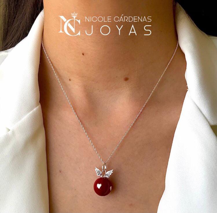 COLLAR LLAMADOR DE ÁNGELES CON ALAS ESMALTADO