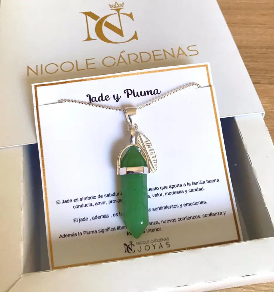COLLAR CUARZO JADE PLUMA