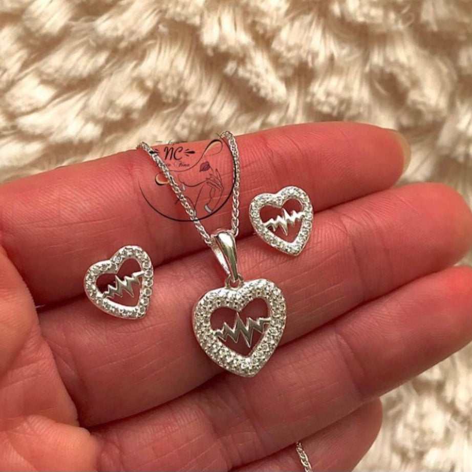 CONJUNTO CORAZÓN DIAGRAMA CON CIRCONES