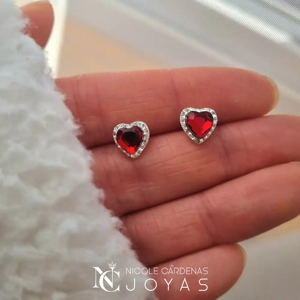 ARO CORAZÓN CRISTAL RUBÍ SWAROVSKI 6 mm DIAMETRO