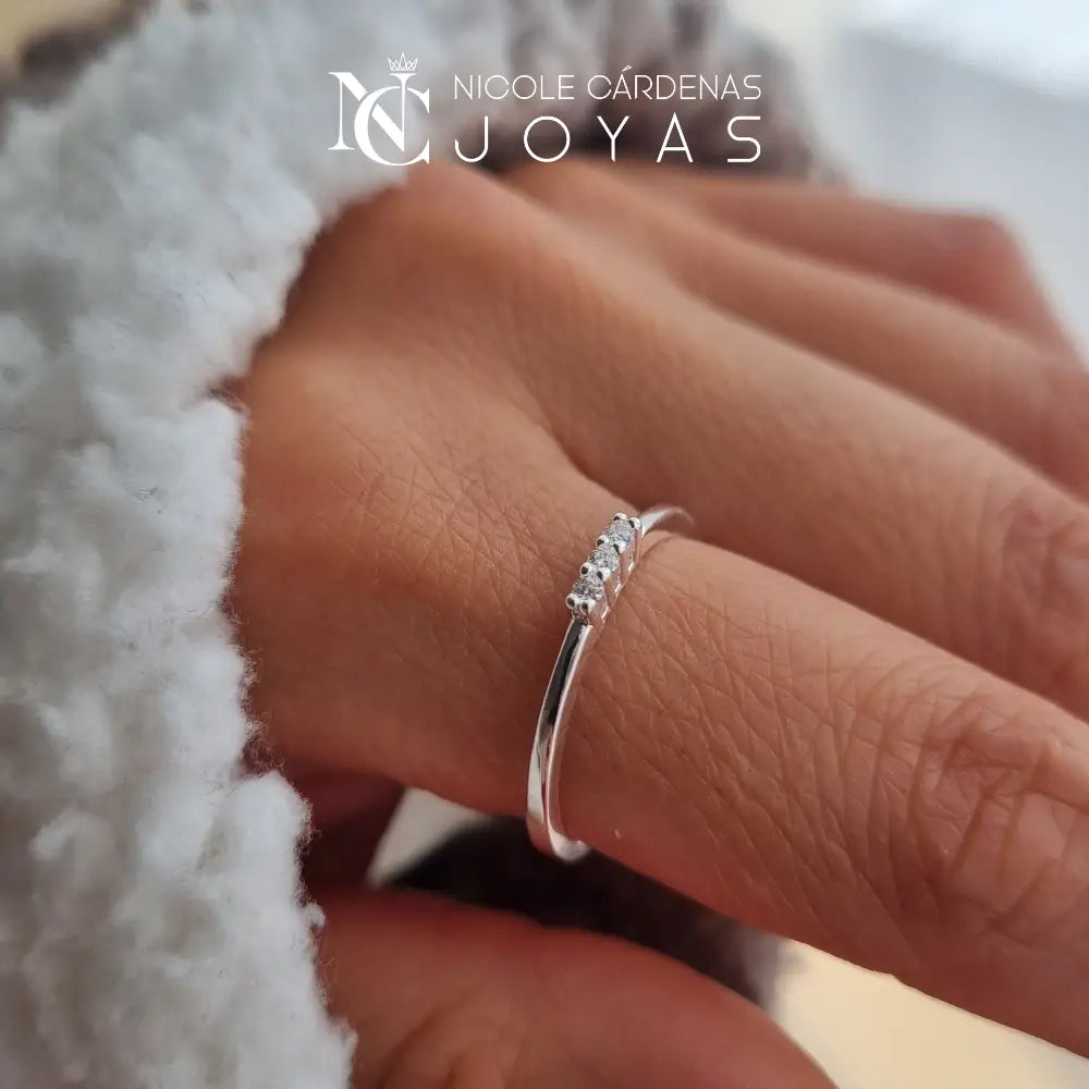 ANILLO TRIPLE CIRCÓN