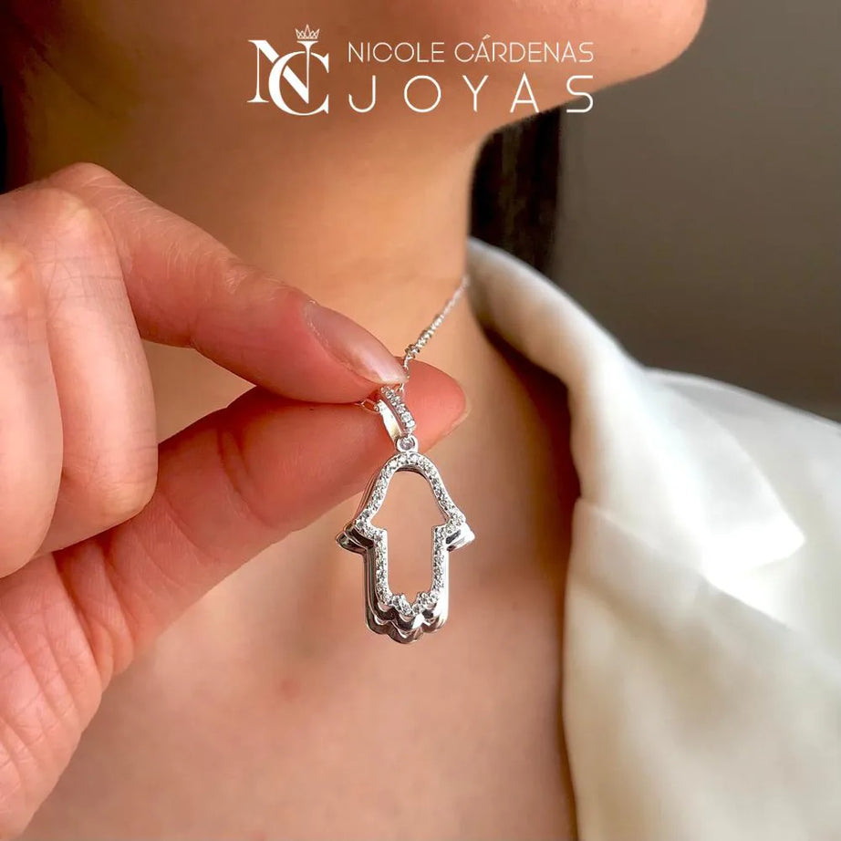 COLLAR MANO DE FÁTIMA TRIPLE CON CIRCONES