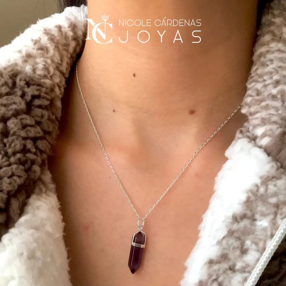 COLLAR CON CUARZO AMATISTA