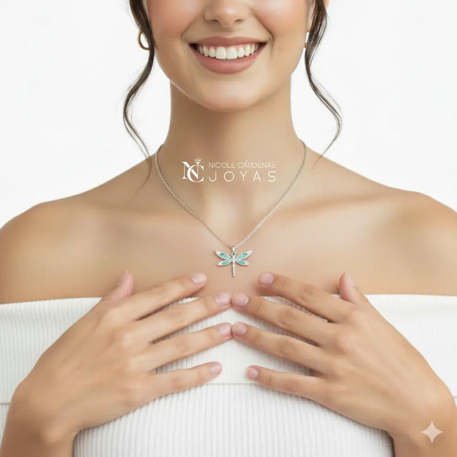 COLLAR LIBÉLULA ESMALTADA CON CIRCÓN