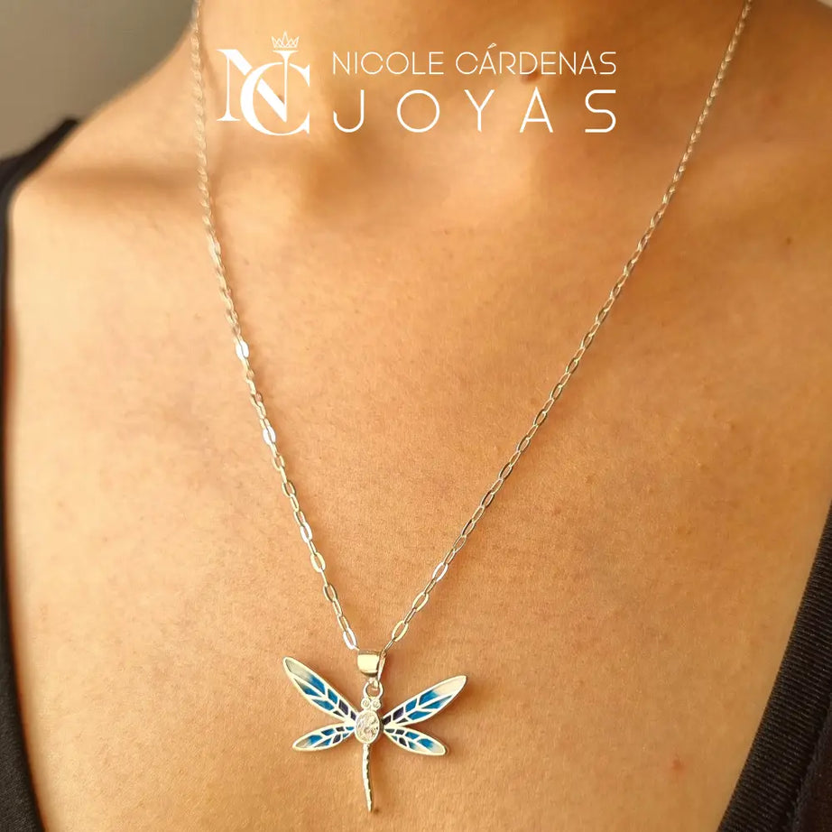 COLLAR LIBÉLULA ESMALTADA CON CIRCÓN