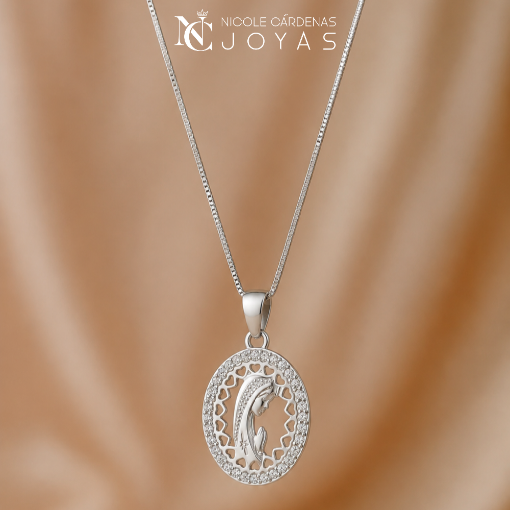 COLLAR VIRGEN NIÑA MEDALLA CON CIRCONES