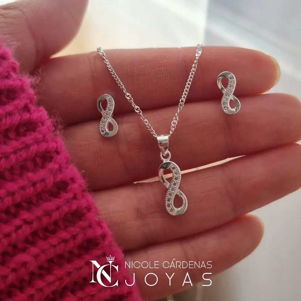 CONJUNTO INFINITO CON MICRO CIRCONES