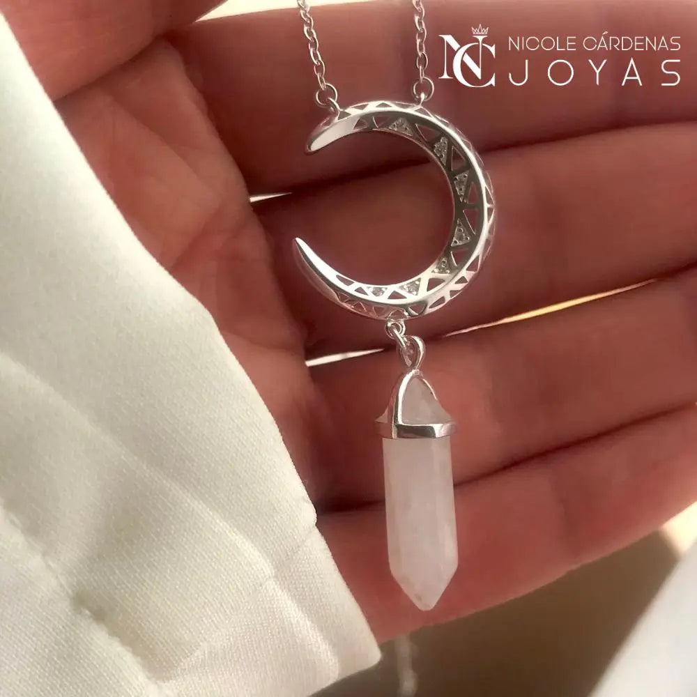 COLLAR LUNA Y CUARZO BLANCO