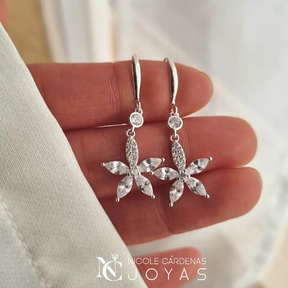 AROS FLOR CON CIRCONES