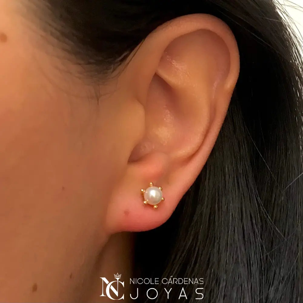 AROS PISTILO CON PERLA 5 MM BAÑO DE ORO 18K