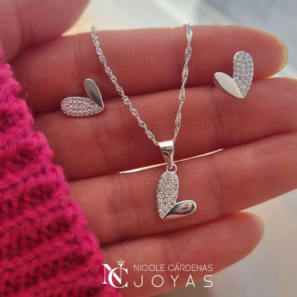 CONJUNTO CORAZÓN IRREGULAR LISO Y CON CIRCONES