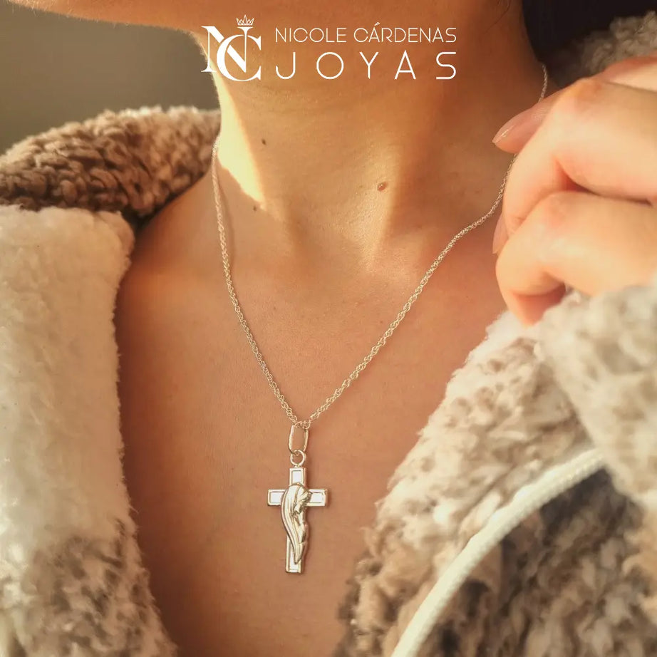 COLLAR CRUZ DE VIRGEN NIÑA