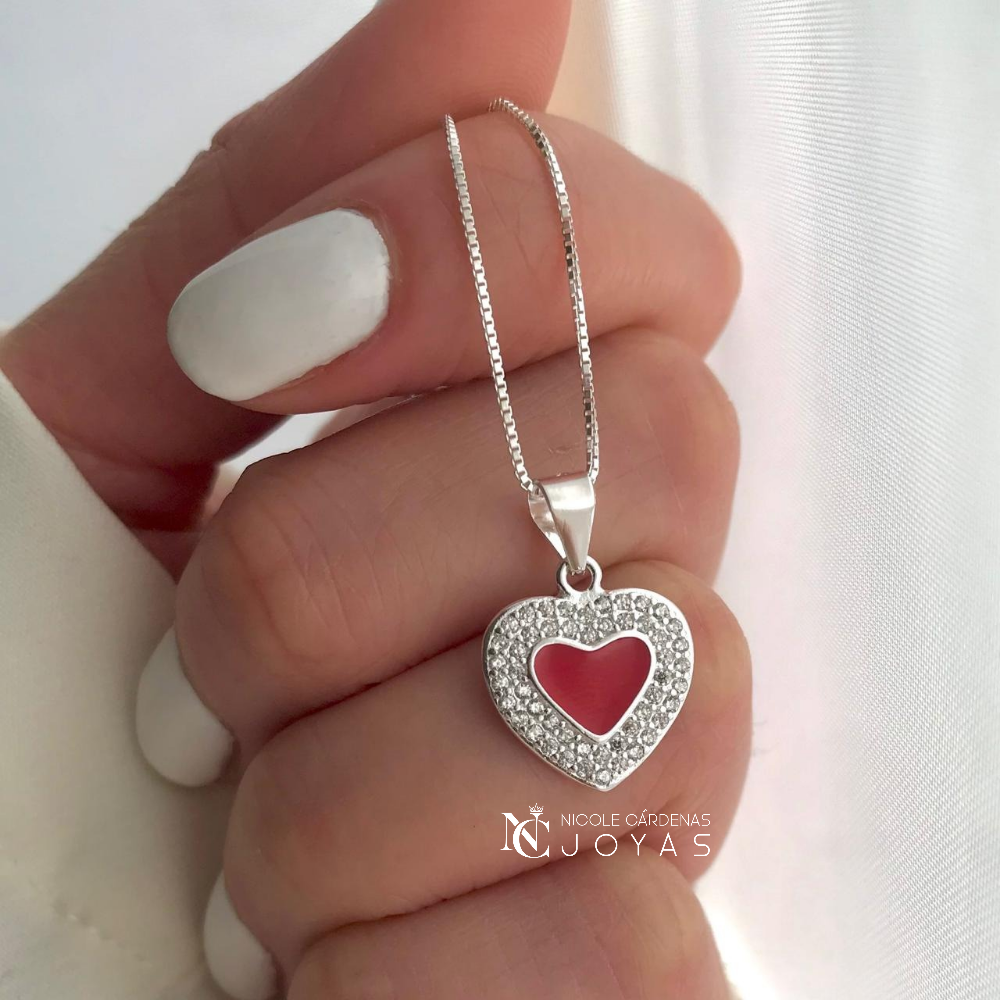 COLLAR CORAZÓN ESMALTADO CON CIRCONES