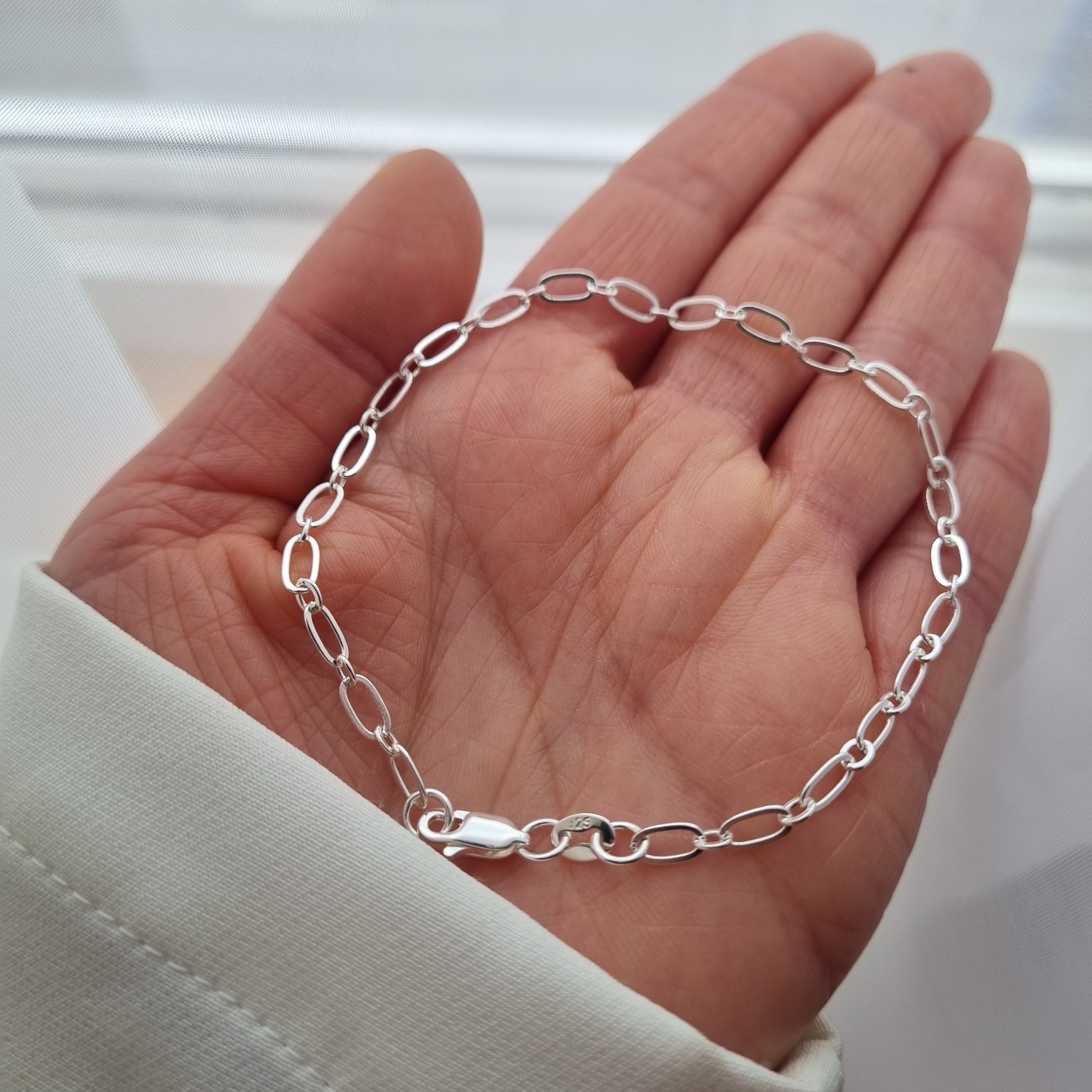 PULSERA TRADICIONAL LISA de 20 cm LARGO- 3 mm ANCHO