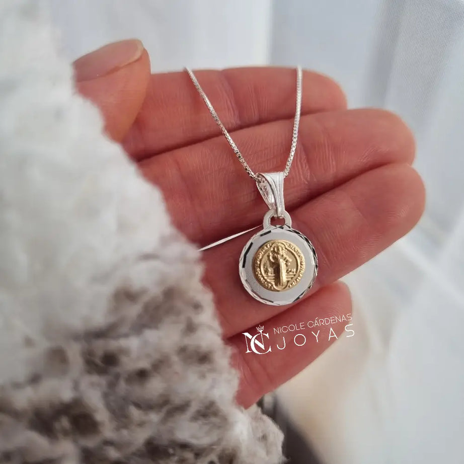 COLLAR SAN BENITO EN ORO
