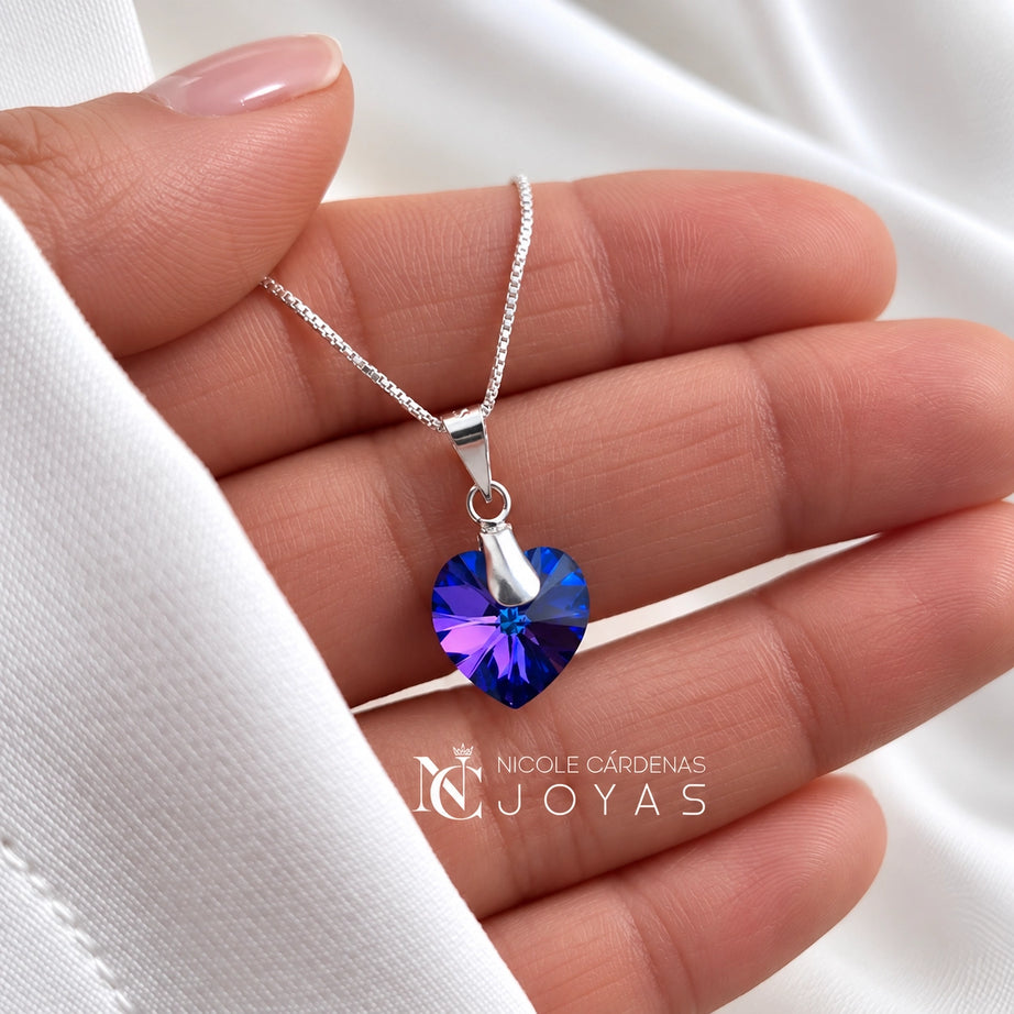 COLLAR CORAZÓN AZUL HECHO CON CRISTAL SWAROVSKI