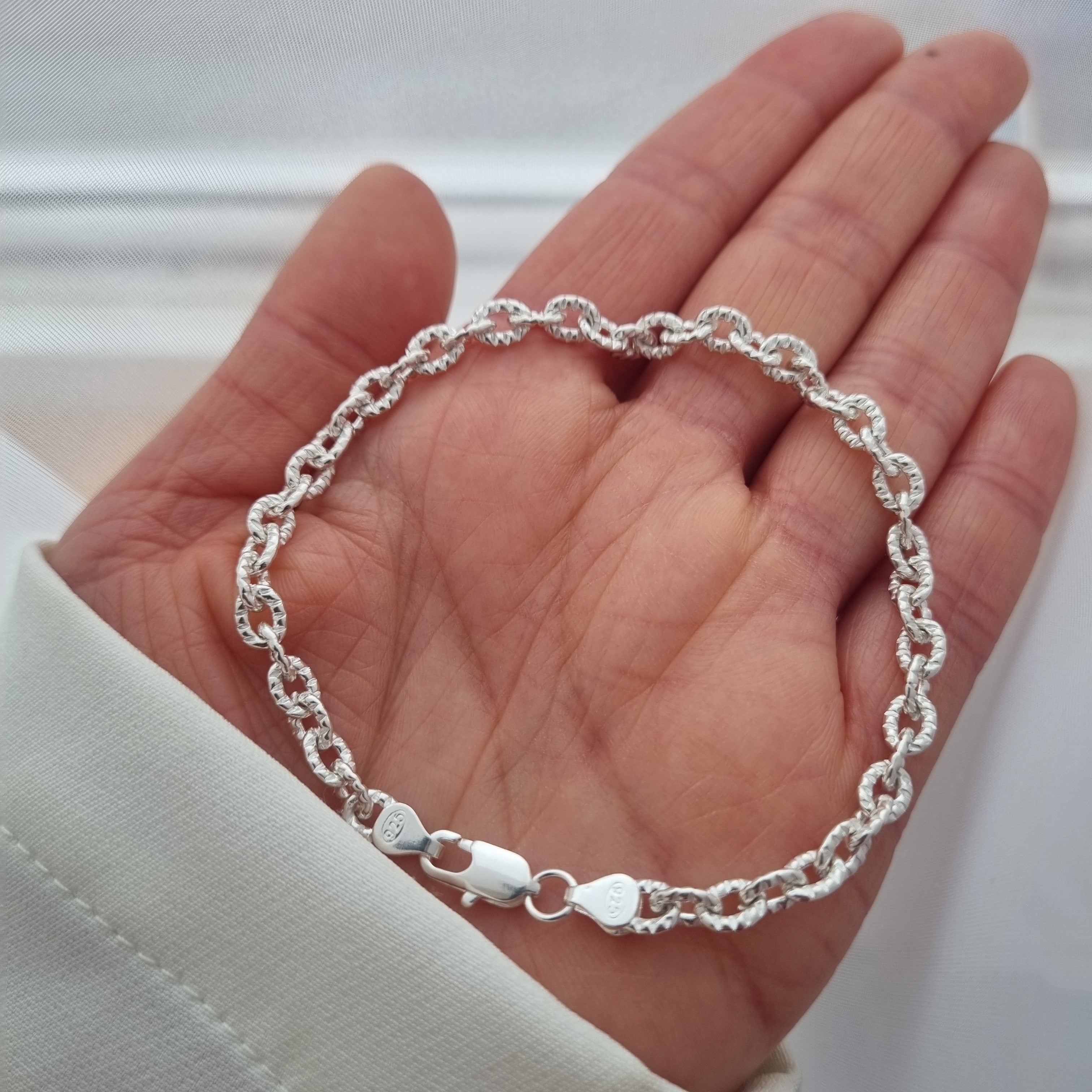 PULSERA TRADICIONAL LIMADA de 20 cm LARGO- 4 mm ANCHO