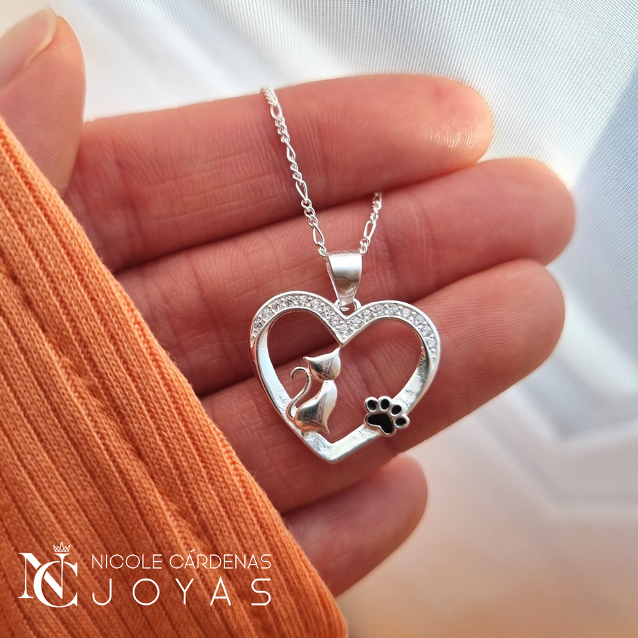 COLLAR CORAZÓN GATITO Y PATITA