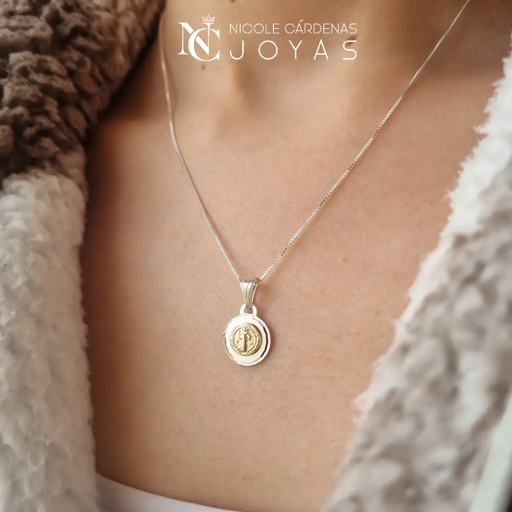 COLLAR SAN BENITO EN ORO