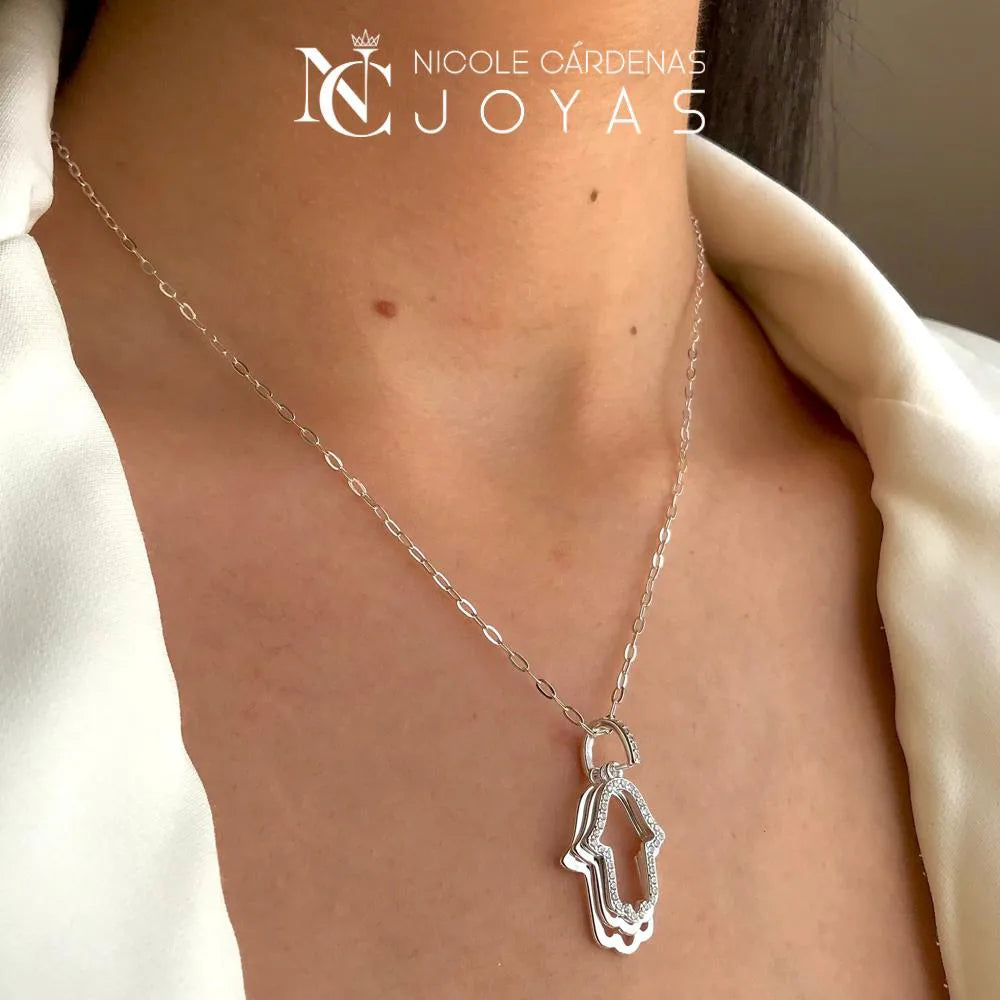 COLLAR MANO DE FÁTIMA TRIPLE CON CIRCONES