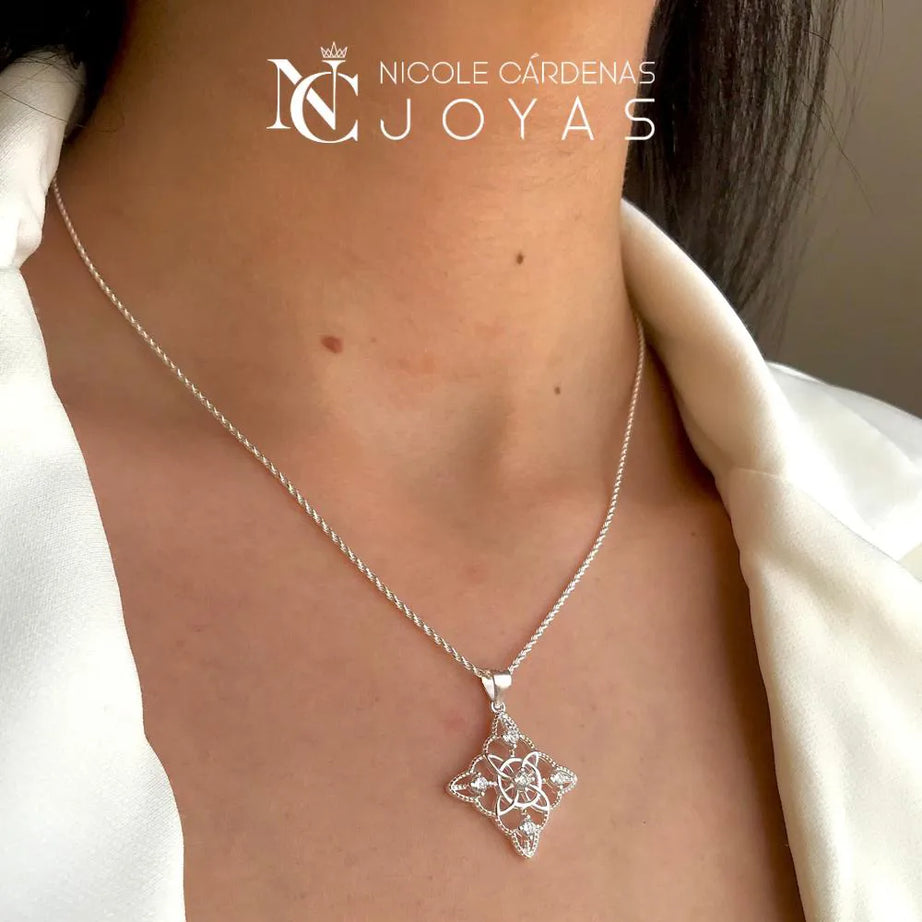 COLLAR NUDO DE BRUJAS ENTORCHADO 2,2 CM DIÁMETRO