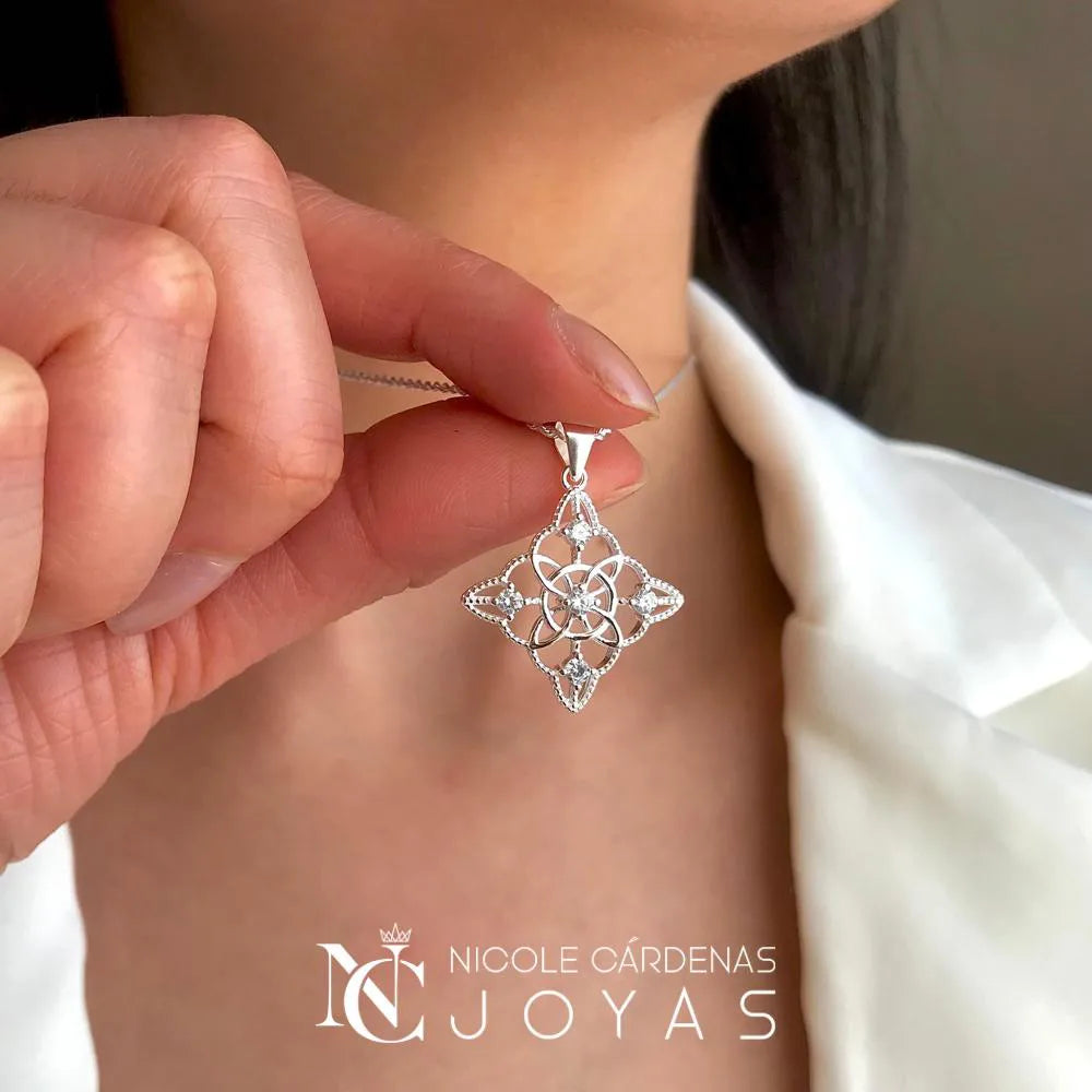 COLLAR NUDO DE BRUJAS ENTORCHADO 2,2 CM DIÁMETRO