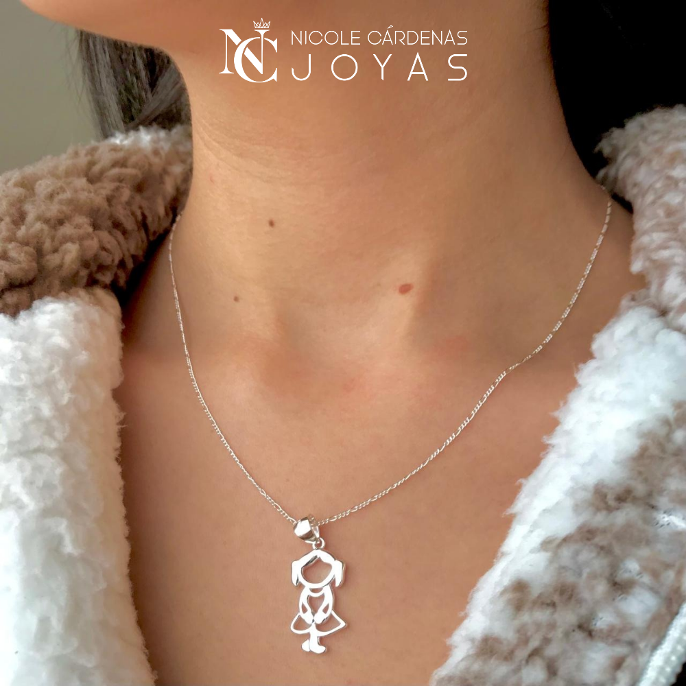 COLLAR SÍMBOLO NIÑA CALADO