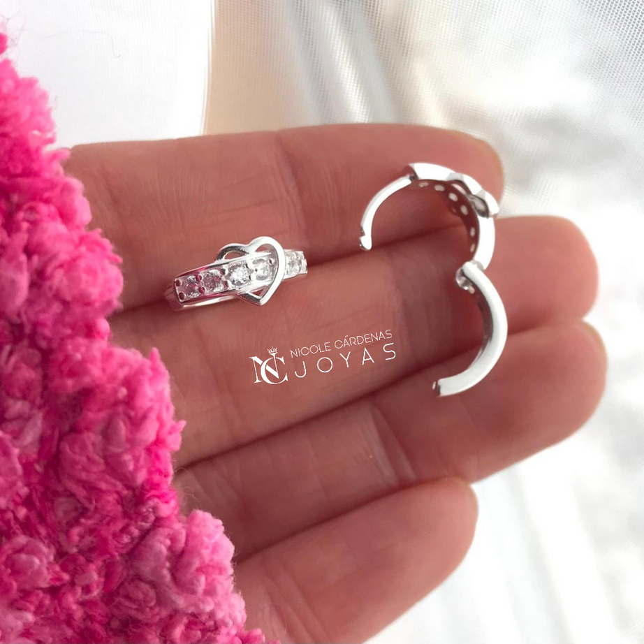ARGOLLAS HUGGIES CORAZÓN CON CIRCONES 12 mm