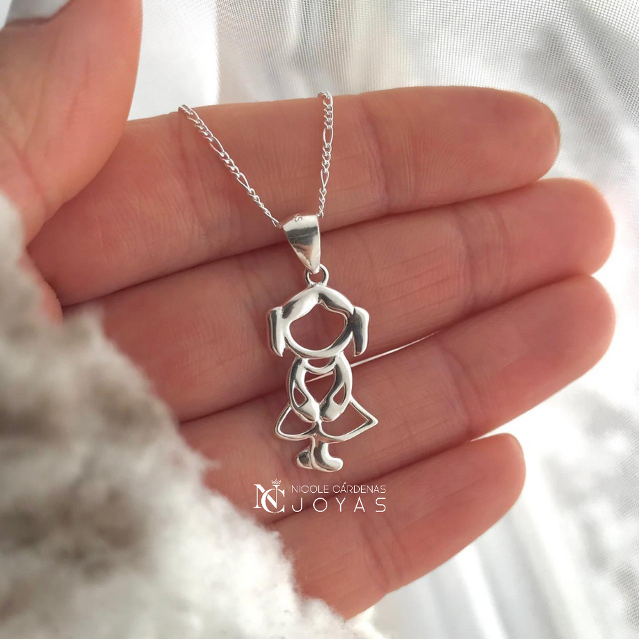 COLLAR SÍMBOLO NIÑA CALADO