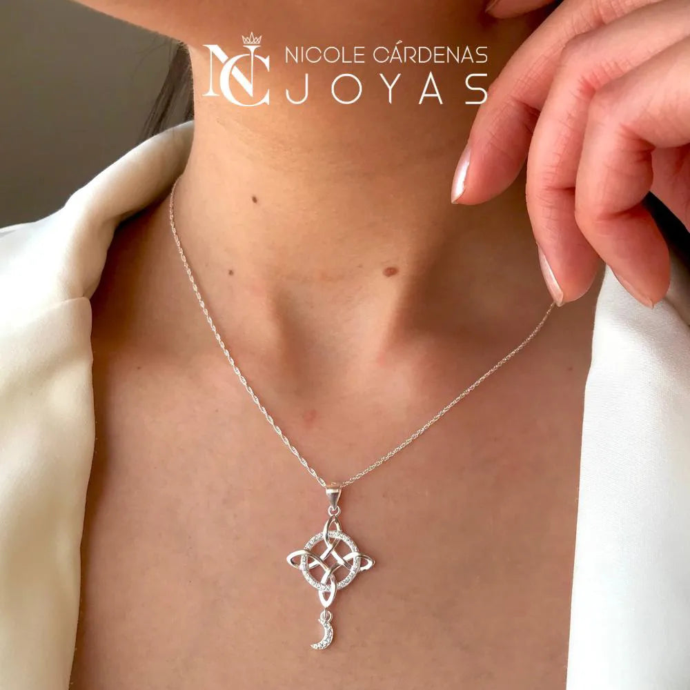 COLLAR NUDO DE BRUJAS CON MEDIA LUNA