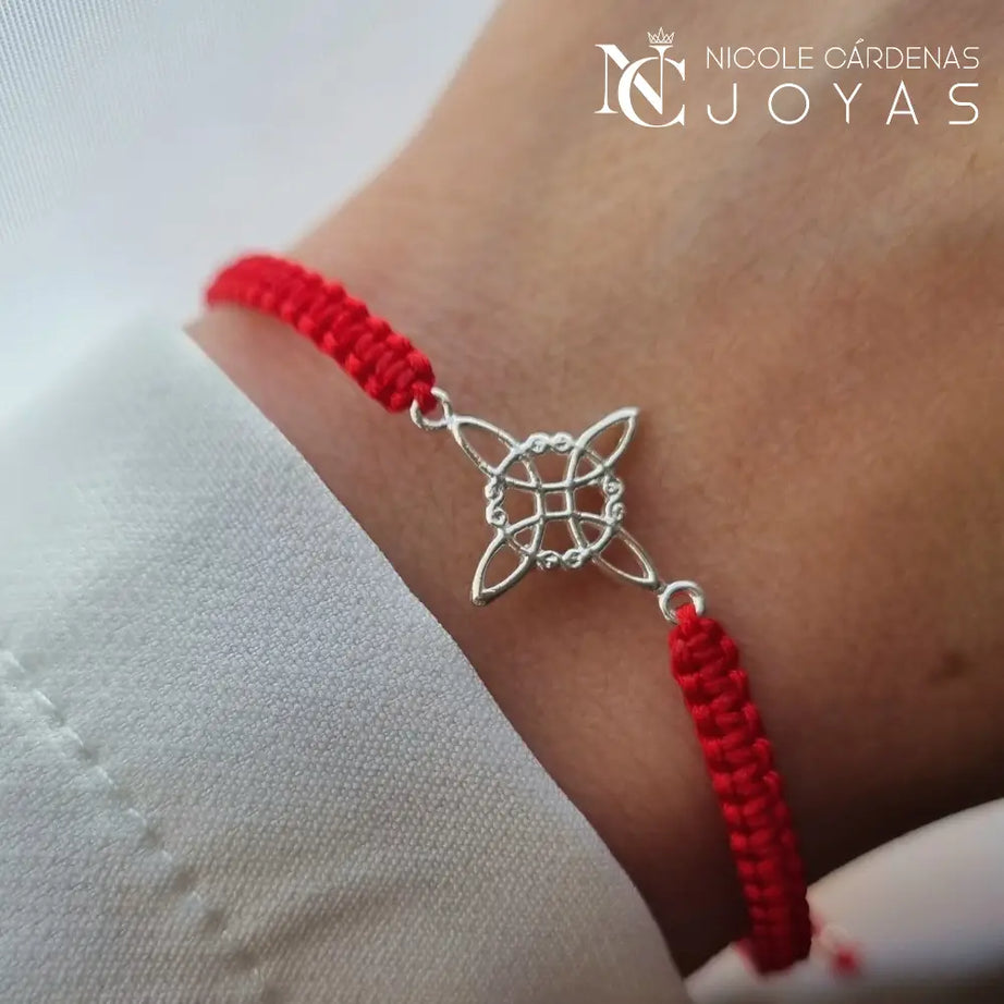 PULSERA HILO ROJO NUDO DE BRUJAS