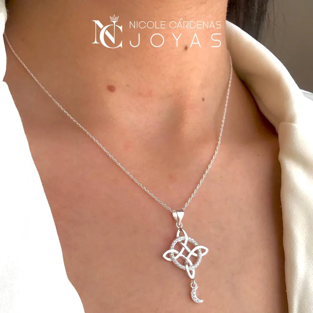 COLLAR NUDO DE BRUJAS CON MEDIA LUNA