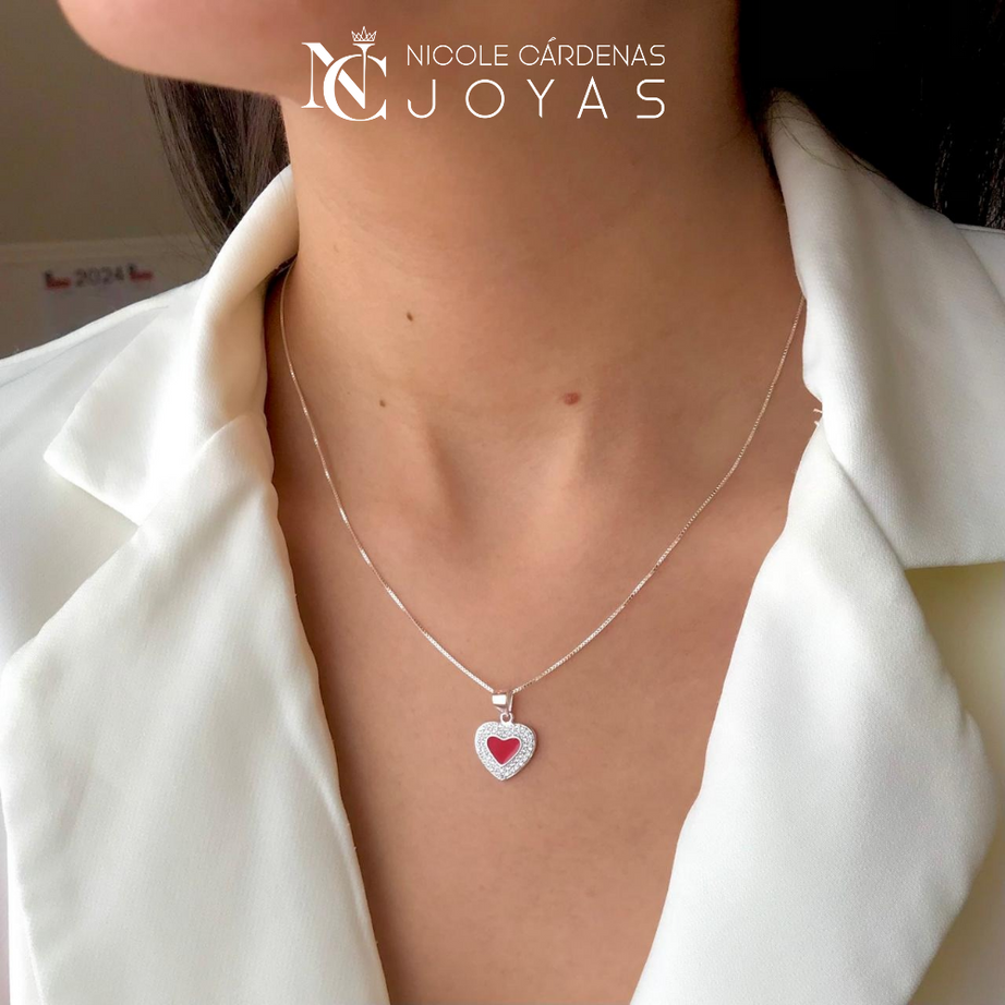 COLLAR CORAZÓN ESMALTADO CON CIRCONES